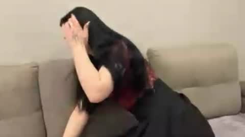 Mia online show from March 17, 2026, 9:34 am