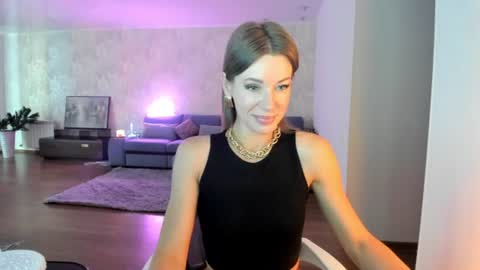 Snapshot of miababy14 chatting on June 25, 2026, 5:12 am Mia online show from June 25, 2026, 5:12 am