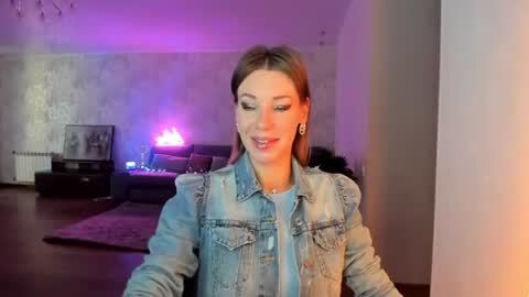 Snapshot of miababy14 chatting on July 1, 2026, 4:25 am Mia online show from July 1, 2026, 4:25 am