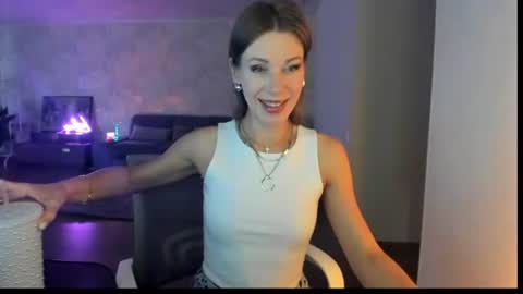 Snapshot of miababy14 chatting on July 28, 2026, 4:30 am Mia online show from July 28, 2026, 4:30 am
