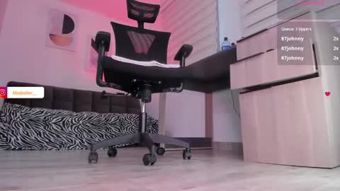 Snapshot of miabelier_ chatting on June 8, 2026, 9:26 pm Mia Belier online show from June 8, 2026, 9:26 pm
