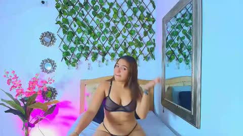 Snapshot of miabunny___ chatting on February 22, 2026, 4:24 am TATIANA online show from February 22, 2026, 4:24 am