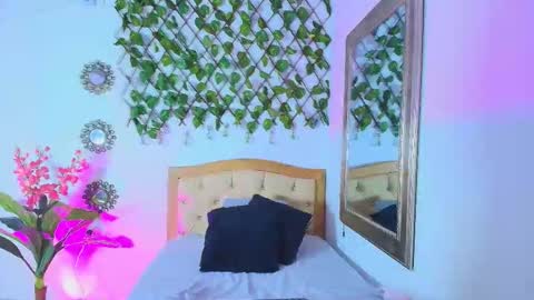 Snapshot of miabunny___ chatting on February 28, 2026, 5:08 am TATIANA online show from February 28, 2026, 5:08 am