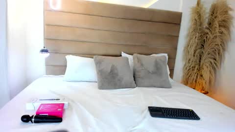 Mia Camille online show from March 16, 2026, 6:56 pm