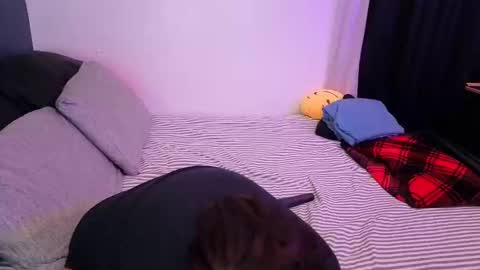 Mia online show from March 4, 2026, 3:12 am