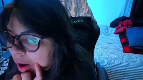 Snapshot of miacanela_xo chatting on May 10, 2026, 2:39 am Mia online show from May 10, 2026, 2:39 am