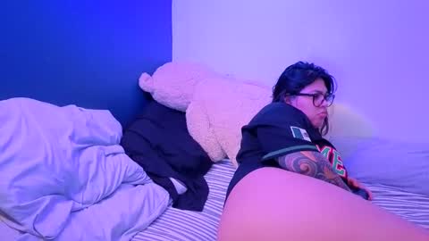 Snapshot of miacanela_xo chatting on May 18, 2026, 4:07 am Mia online show from May 18, 2026, 4:07 am