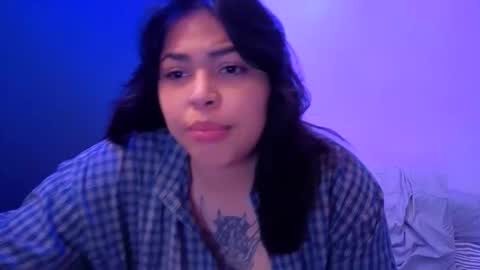 Snapshot of miacanela_xo chatting on May 19, 2026, 2:18 am Mia online show from May 19, 2026, 2:18 am