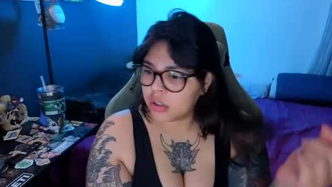 Snapshot of miacanela_xo chatting on June 3, 2026, 3:09 am Mia online show from June 3, 2026, 3:09 am