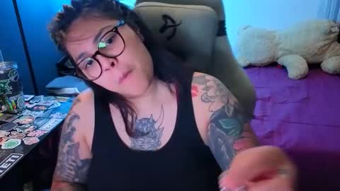 Snapshot of miacanela_xo chatting on June 4, 2026, 1:44 am Mia online show from June 4, 2026, 1:44 am