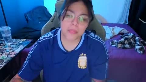 Snapshot of miacanela_xo chatting on June 9, 2026, 1:28 am Mia online show from June 9, 2026, 1:28 am