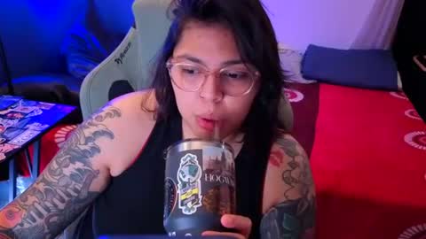 Snapshot of miacanela_xo chatting on June 14, 2026, 2:57 am Mia online show from June 14, 2026, 2:57 am