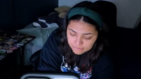 Snapshot of miacanela_xo chatting on July 30, 2026, 2:21 am Mia online show from July 30, 2026, 2:21 am