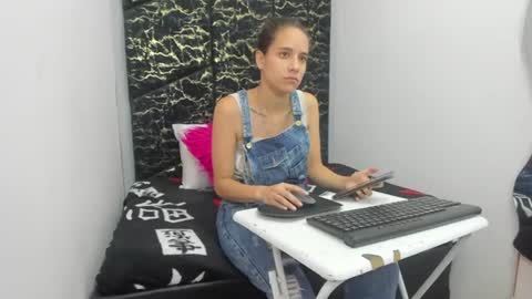 MiaCours online show from June 21, 2026, 4:20 pm