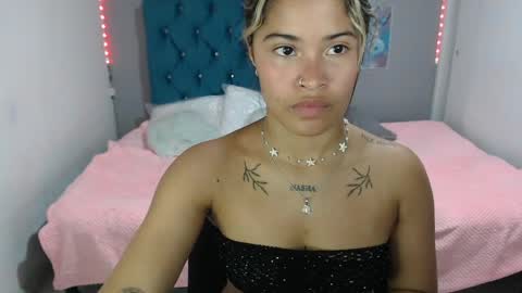 Snapshot of miacumgirl chatting on June 3, 2026, 2:33 pm miacumgirl online show from June 3, 2026, 2:33 pm