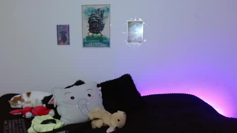 Snapshot of miadavisxx chatting on April 14, 2026, 9:32 pm Mia david online show from April 14, 2026, 9:32 pm