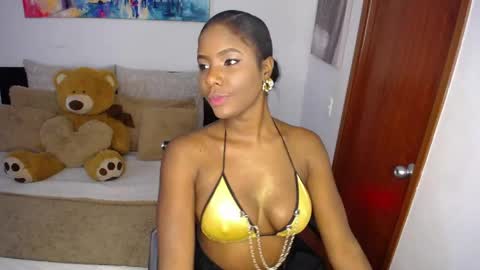 Snapshot of miaderail chatting on April 19, 2026, 2:55 am Sofi online show from April 19, 2026, 2:55 am