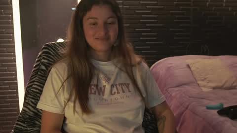 Mia online show from February 15, 2025, 4:25 am