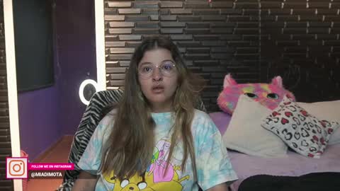 Mia online show from February 23, 2025, 2:18 am