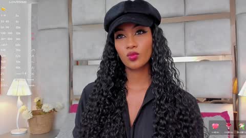 Call me Mia online show from December 1, 2024, 8:20 pm