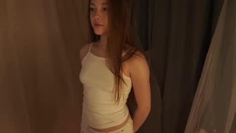 Snapshot of miafleur chatting on November 10, 2025, 5:01 pm Mia online show from November 10, 2025, 5:01 pm