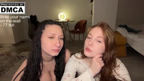 Snapshot of miafleur chatting on March 18, 2026, 11:19 pm Mia online show from March 18, 2026, 11:19 pm