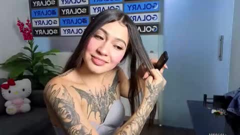 miafox_03 online show from January 17, 2026, 9:29 pm