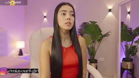 Mia Gomez online show from October 16, 2025, 1:45 pm