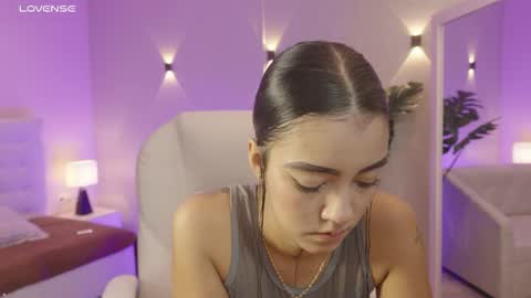 Mia Gomez online show from November 8, 2025, 12:16 pm