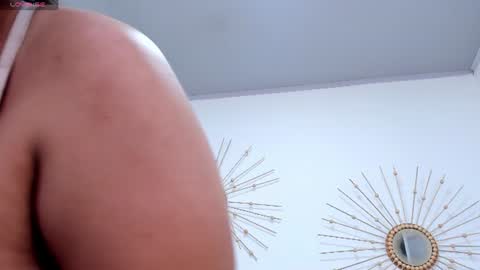 Snapshot of miah_bigboobs chatting on June 15, 2026, 6:32 pm Miah Collins online show from June 15, 2026, 6:32 pm