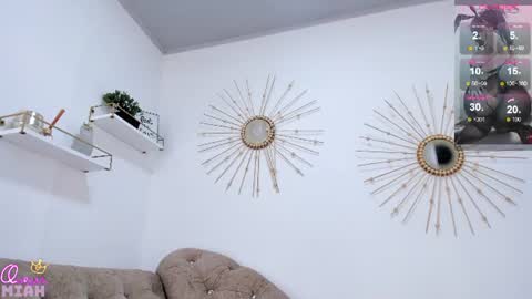 Snapshot of miah_bigboobs chatting on June 30, 2026, 6:31 pm Miah Collins online show from June 30, 2026, 6:31 pm