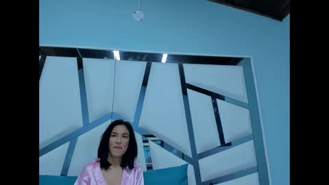 Snapshot of miaharper2 chatting on December 15, 2025, 3:33 am Mia Harper online show from December 15, 2025, 3:33 am