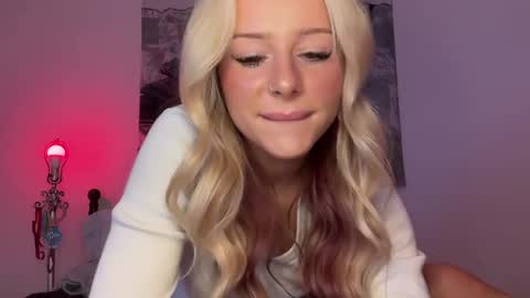 Mia Harper online show from February 11, 2025, 11:22 pm