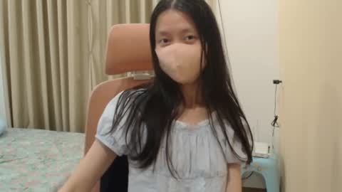 miahchan68 online show from February 25, 2026, 1:32 pm