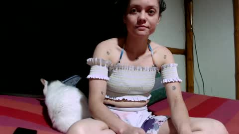 Mia  Sam online show from May 4, 2026, 10:39 pm