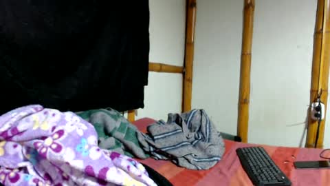 Mia  Sam online show from June 30, 2026, 6:09 pm