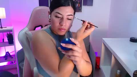 Mia Emily  online show from March 5, 2026, 12:12 pm