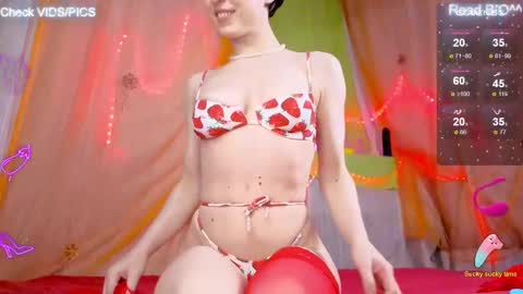 Mia online show from March 7, 2025, 11:49 pm