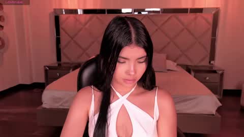 Call me Mia  online show from May 5, 2026, 7:00 pm