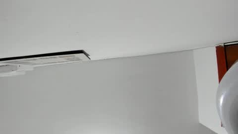 Snapshot of mialenox chatting on November 5, 2025, 9:15 pm Mia Lenox online show from November 5, 2025, 9:15 pm