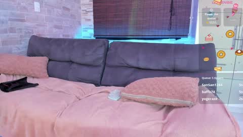 Mia online show from January 5, 2025, 12:42 am