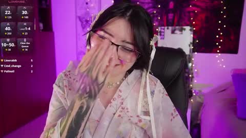 Lili online show from March 20, 2026, 1:43 am