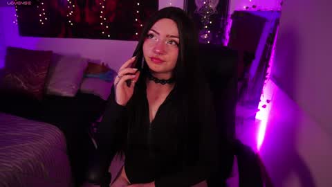 Lili online show from July 14, 2026, 3:22 am
