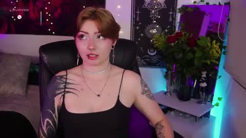 Lili online show from July 23, 2026, 2:09 am