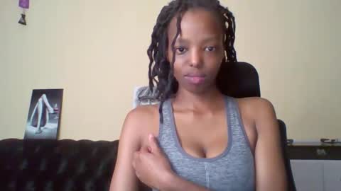 Snapshot of miami_muffin chatting on May 10, 2026, 9:03 am Muffin online show from May 10, 2026, 9:03 am