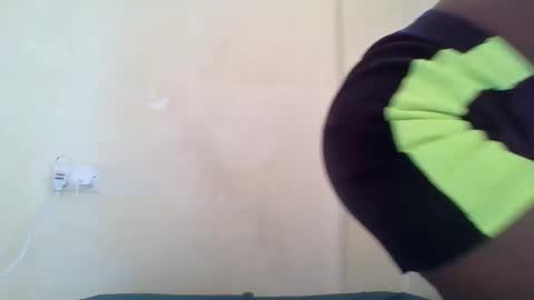 Snapshot of miami_muffin chatting on June 10, 2026, 10:36 am Muffin online show from June 10, 2026, 10:36 am