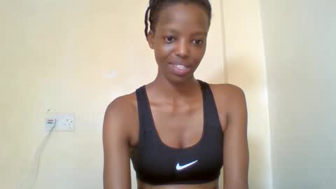 Snapshot of miami_muffin chatting on June 10, 2026, 10:41 pm Muffin online show from June 10, 2026, 10:41 pm
