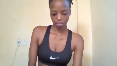 Snapshot of miami_muffin chatting on June 11, 2026, 8:01 am Muffin online show from June 11, 2026, 8:01 am