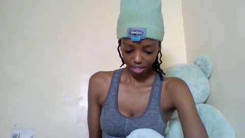 Snapshot of miami_muffin chatting on June 18, 2026, 5:51 am Muffin online show from June 18, 2026, 5:51 am