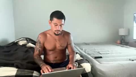 miamiclos1 online show from May 30, 2026, 1:08 pm